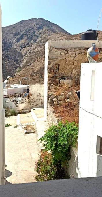 Στου Βάρδα, Χώρα, Σέριφος Daire Dış mekan fotoğraf